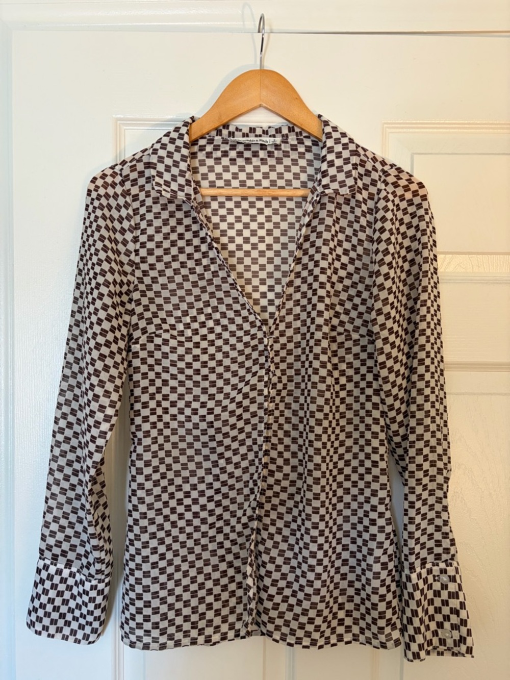 Abercrombie & Fitch Black and White Checkered Button-Down Shirt